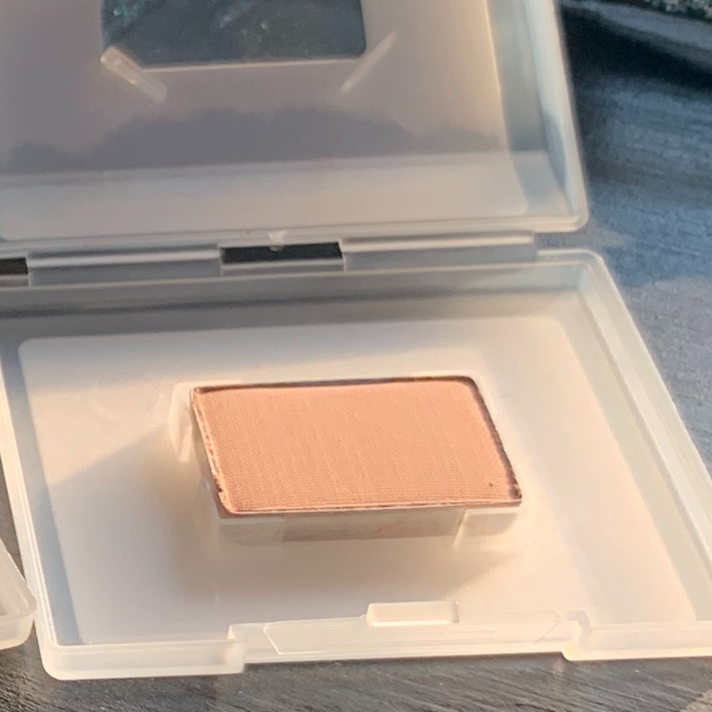 Mary Kay Mineral Eye Shadow - Silky Caramel